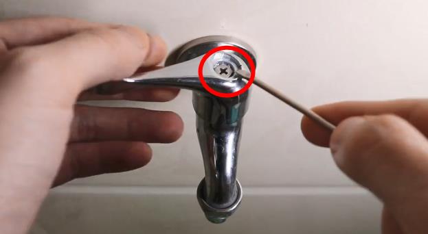 水龍頭滴水怎么處理？看步驟圖跟著老師傅一步步操作一下吧！